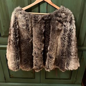 TAHARI HOME faux fur tree skirt